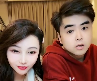 朱開(kāi)：TES陣容是369、看片、Creme、JKL，輔助真不知道